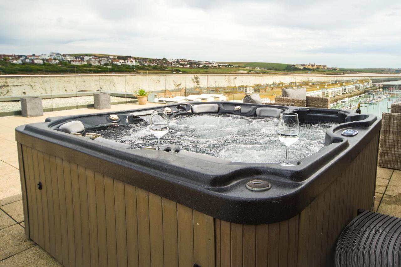Unique Sea View Penthouse With Hot Tub Apartment *
