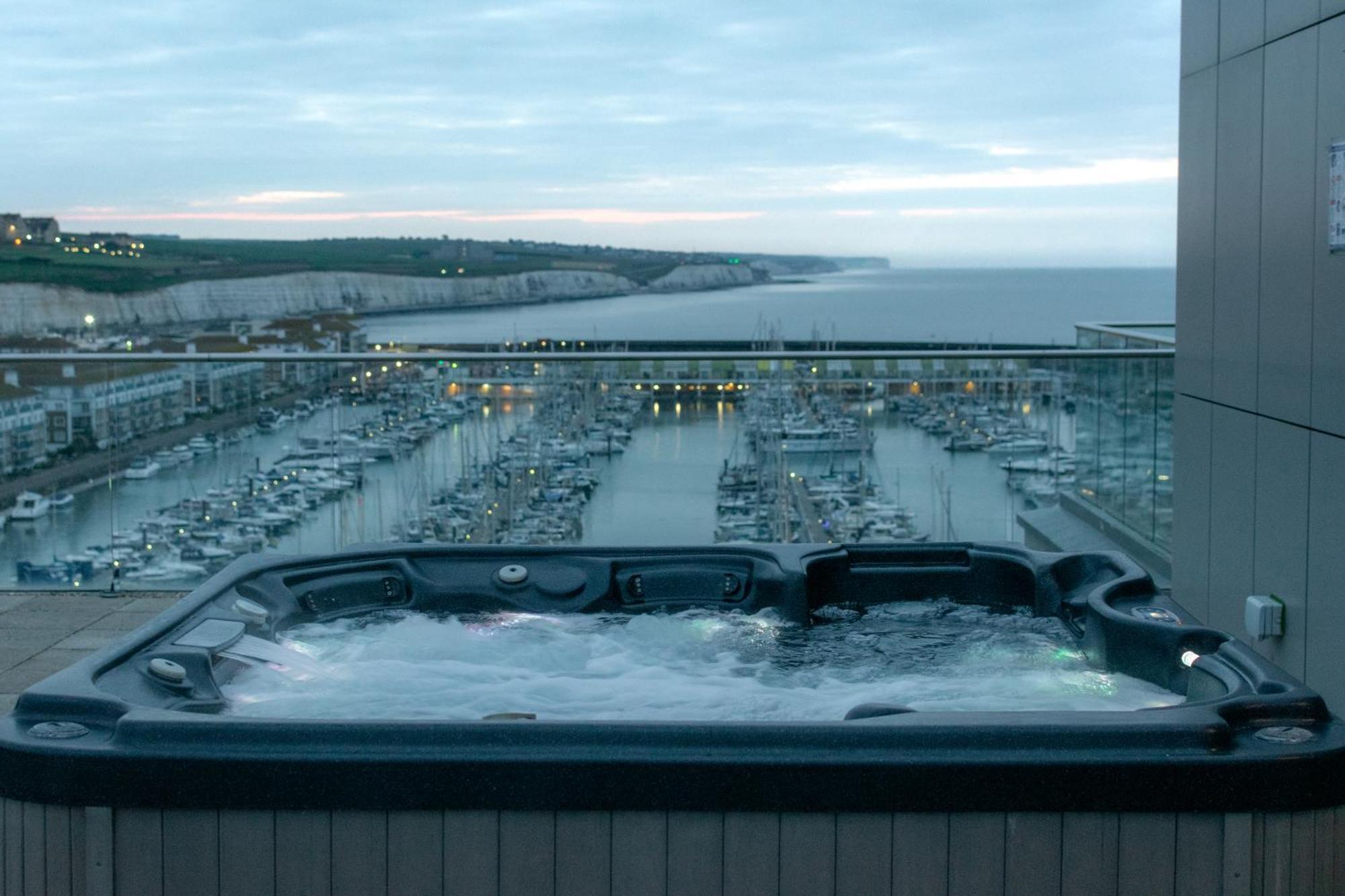 Unique Sea View Penthouse With Hot Tub Apartamento *
